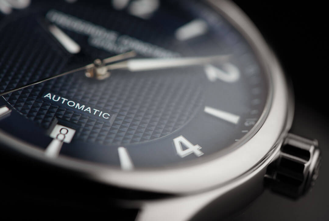 Frédérique Constant et sa série limitée célébrant les bateaux Riva