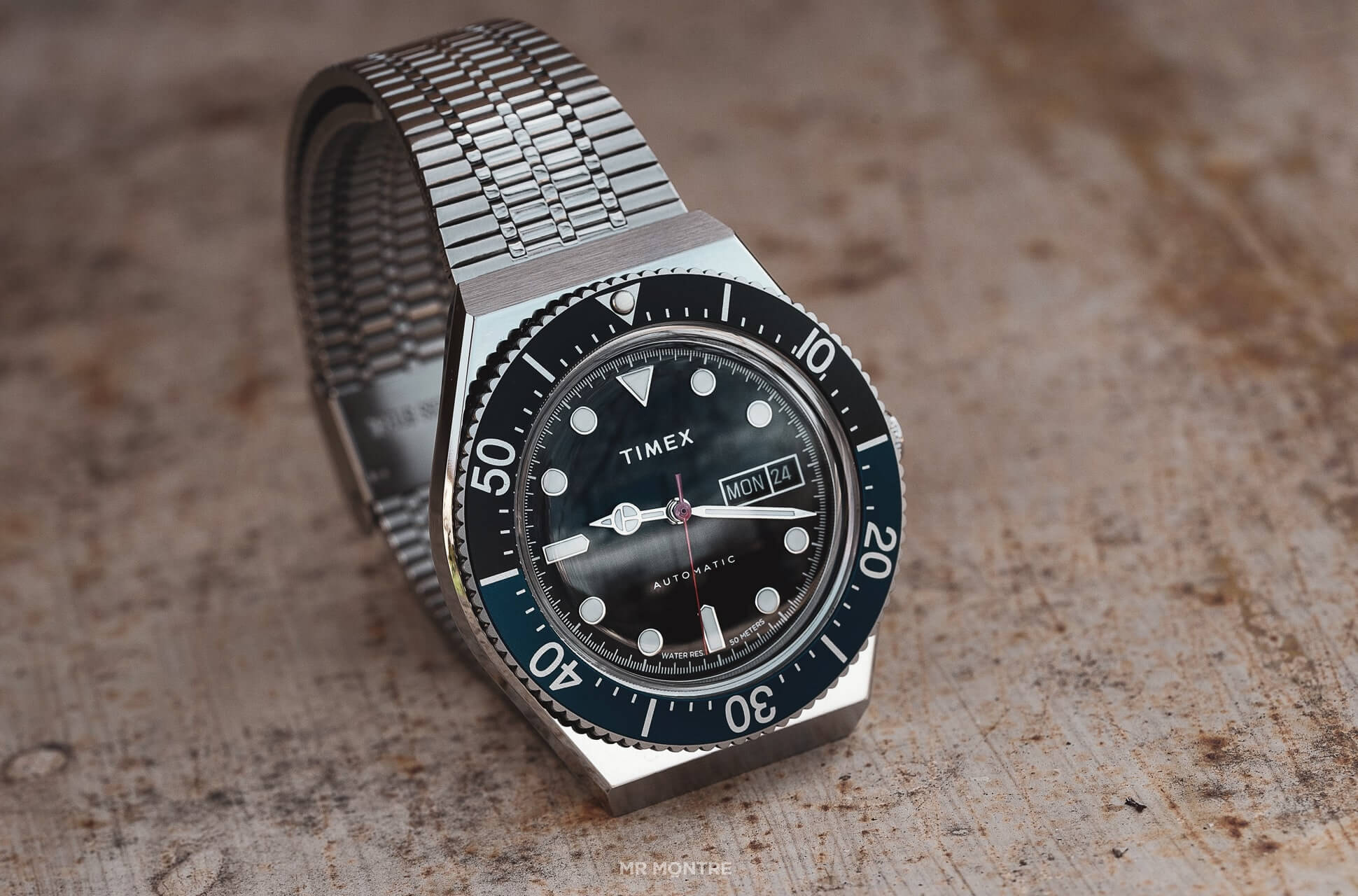 packsho montre timex TW2U29500