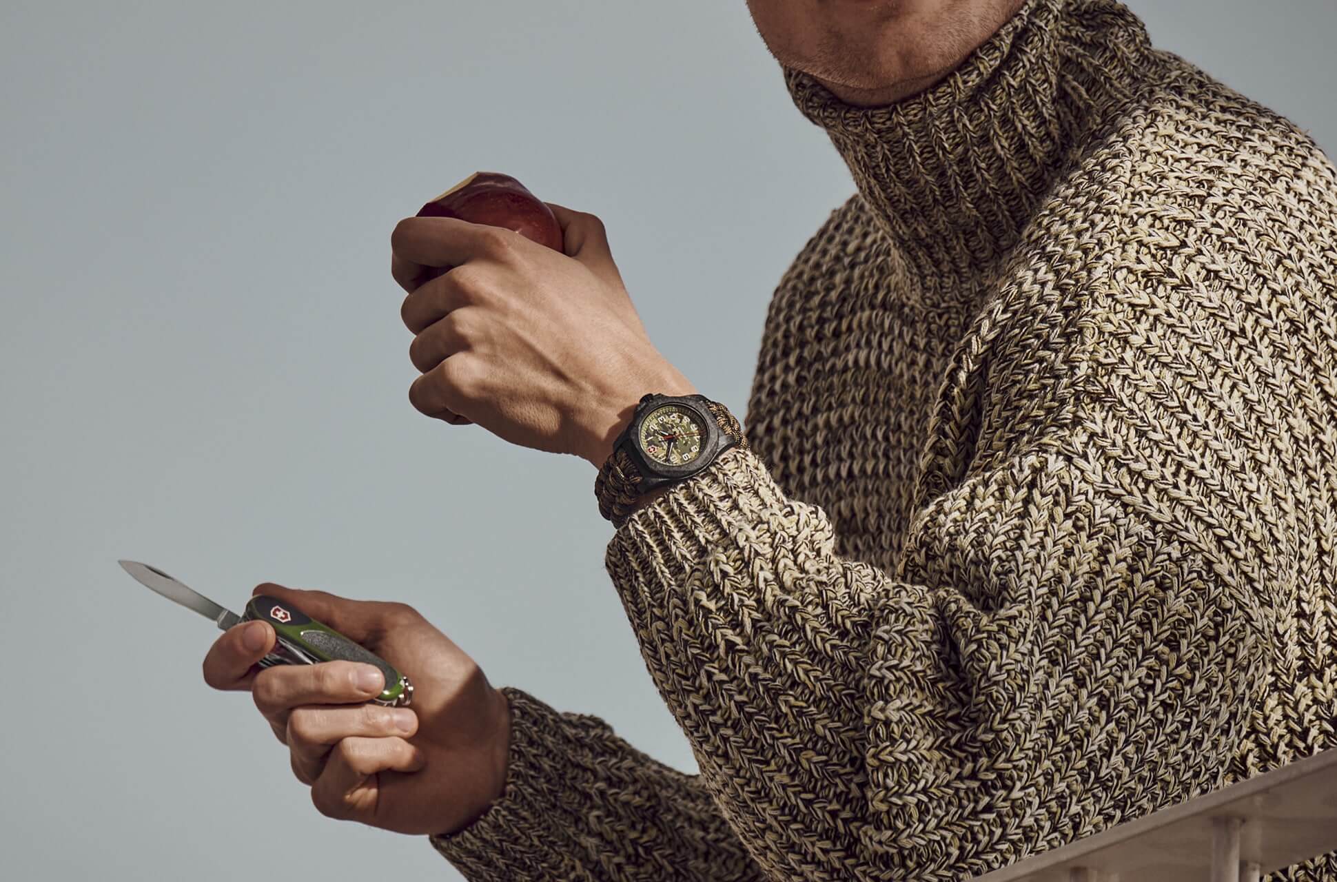 Nouvelle I.N.O.X Carbon LE Victorinox : la montre caméléon taillée pour l’aventure