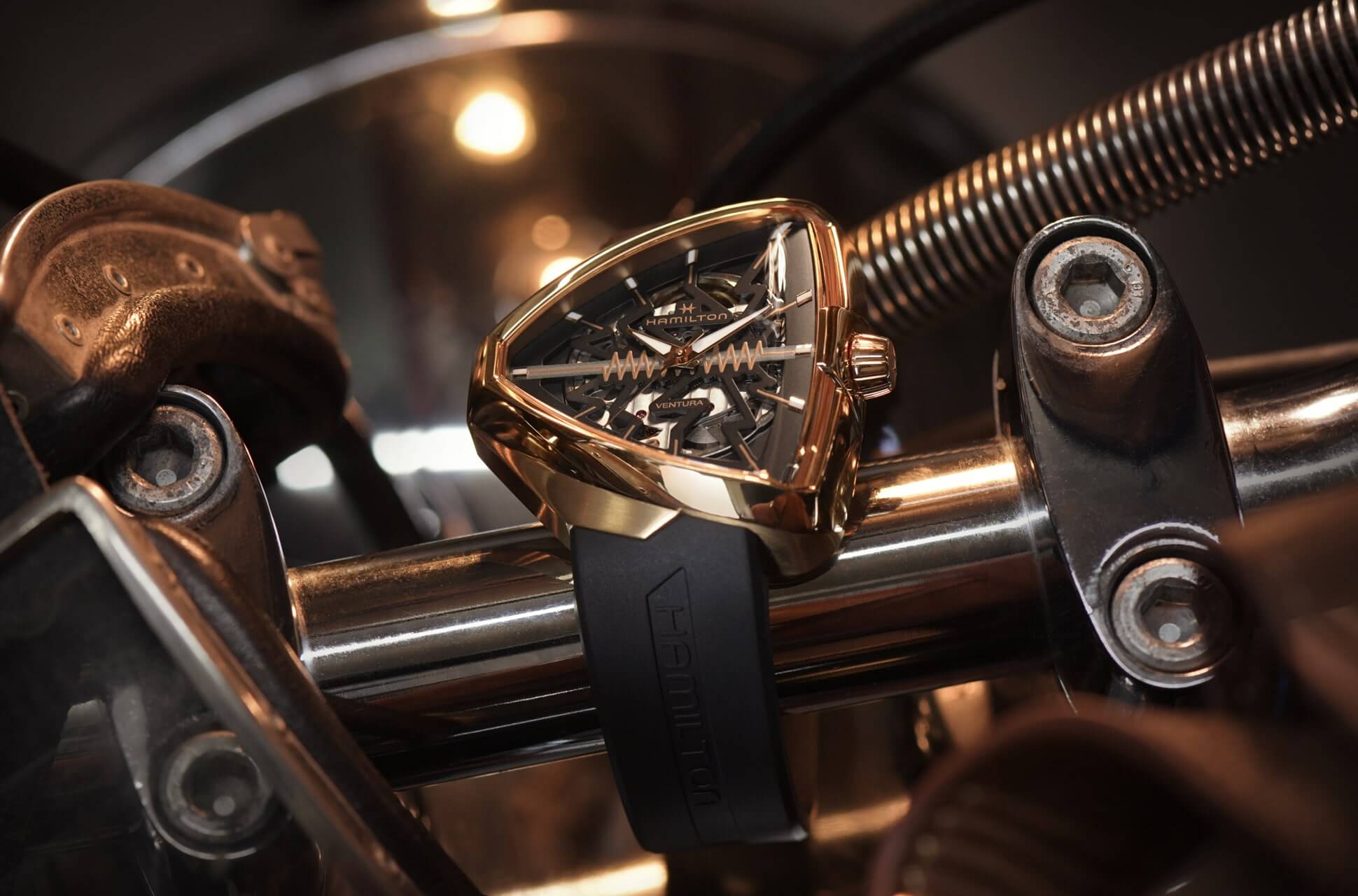 Hamilton Ventura Elvis80 Skeleton