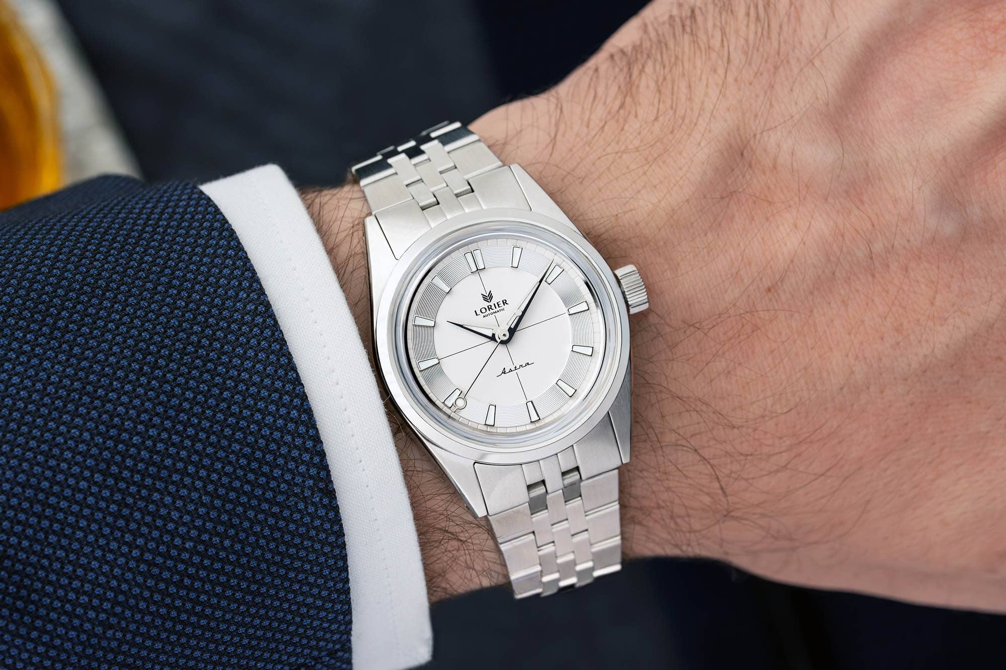 lorier astra wrist hi res