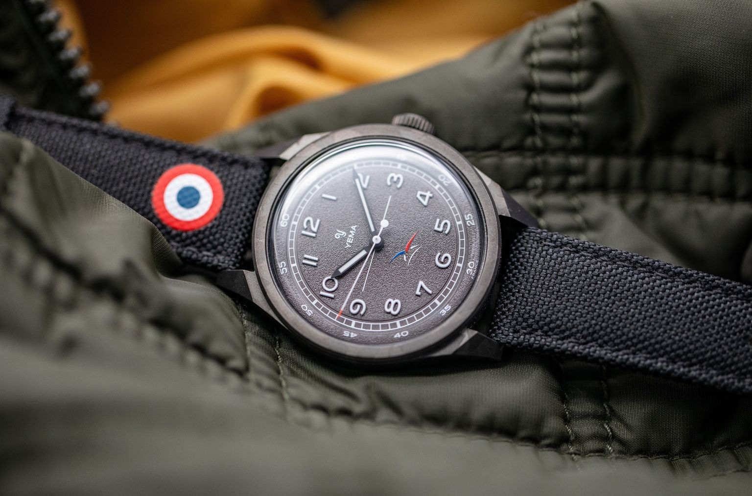 presentation montre yema flygraf pilot aae