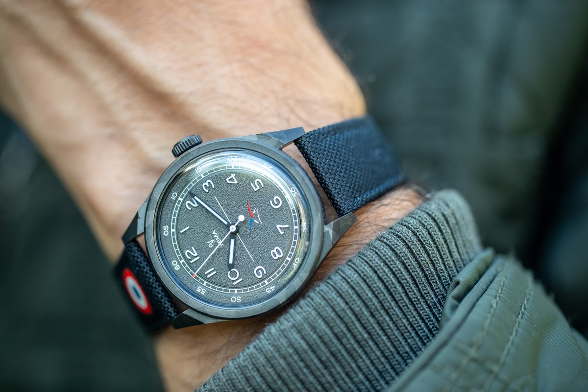 yema flygraf pilot aae portee lifestyle