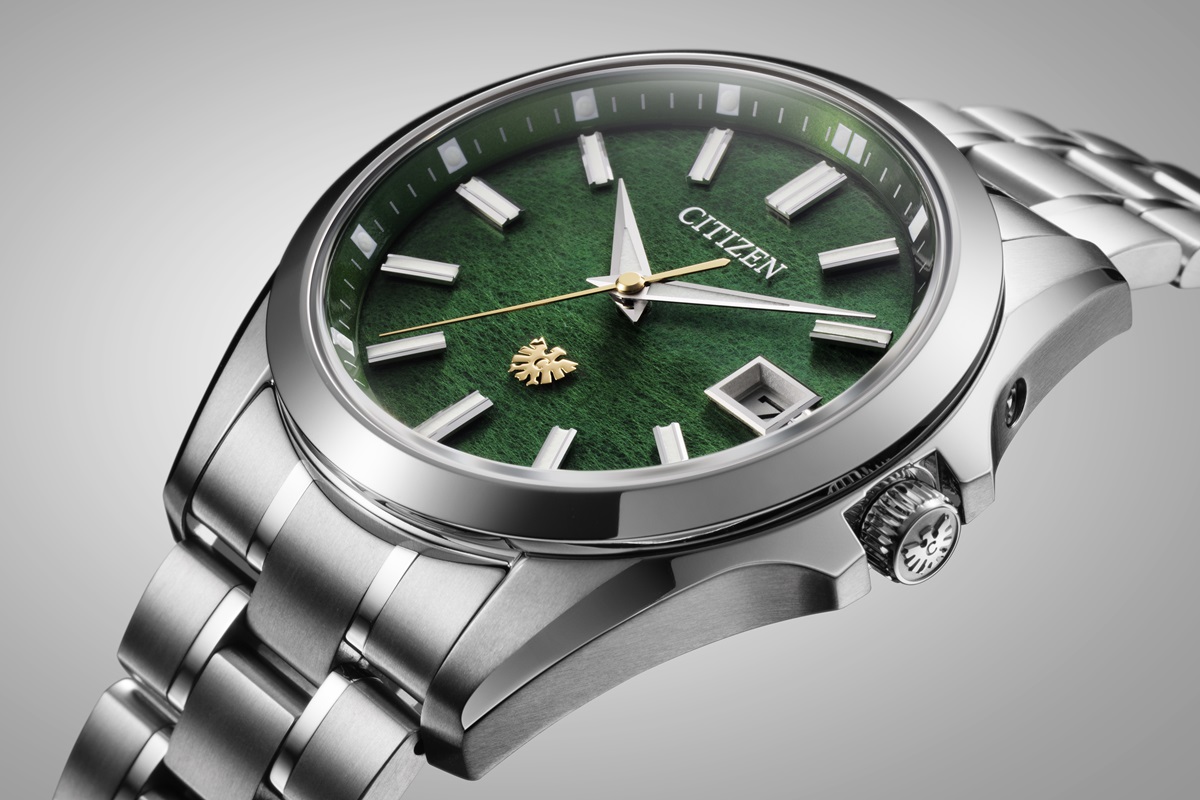 details boitier the citizen 50eme anniversaire aq4091 56w