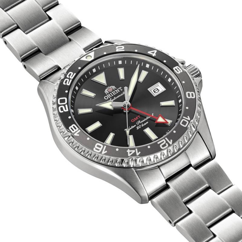 details montre orient mako gmt