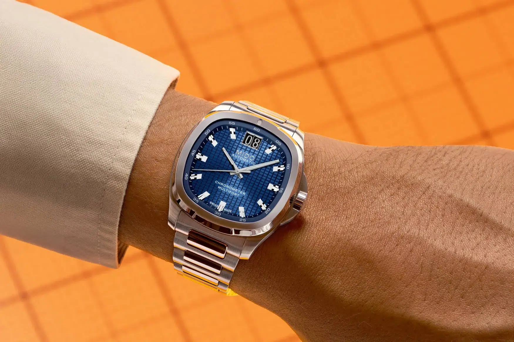 mido multifort tv big date cosc wrist shot.jpg